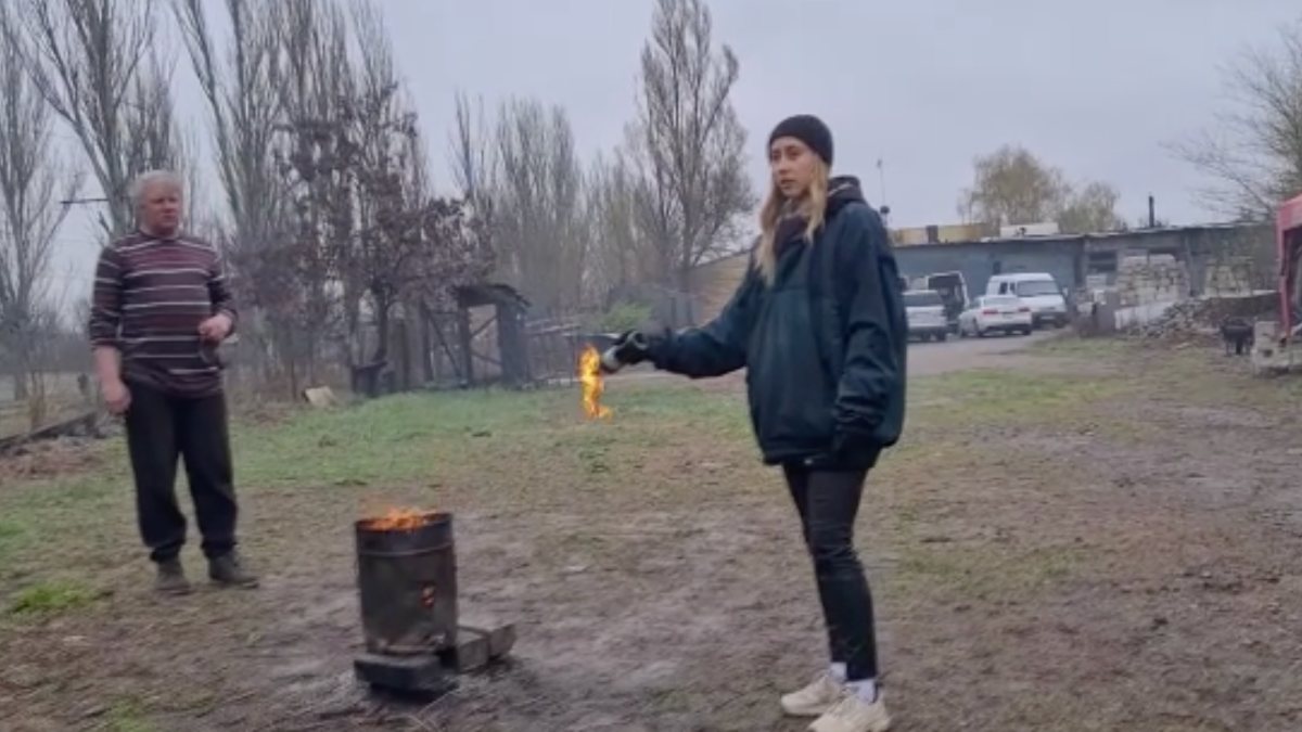 Molotov launch practice of civilians in Ukraine
