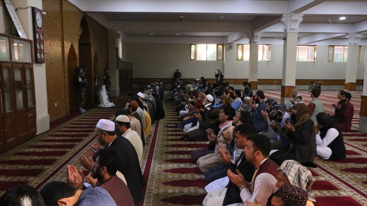 In Afghanistan, explosions reduce attendance at Eid prayer
