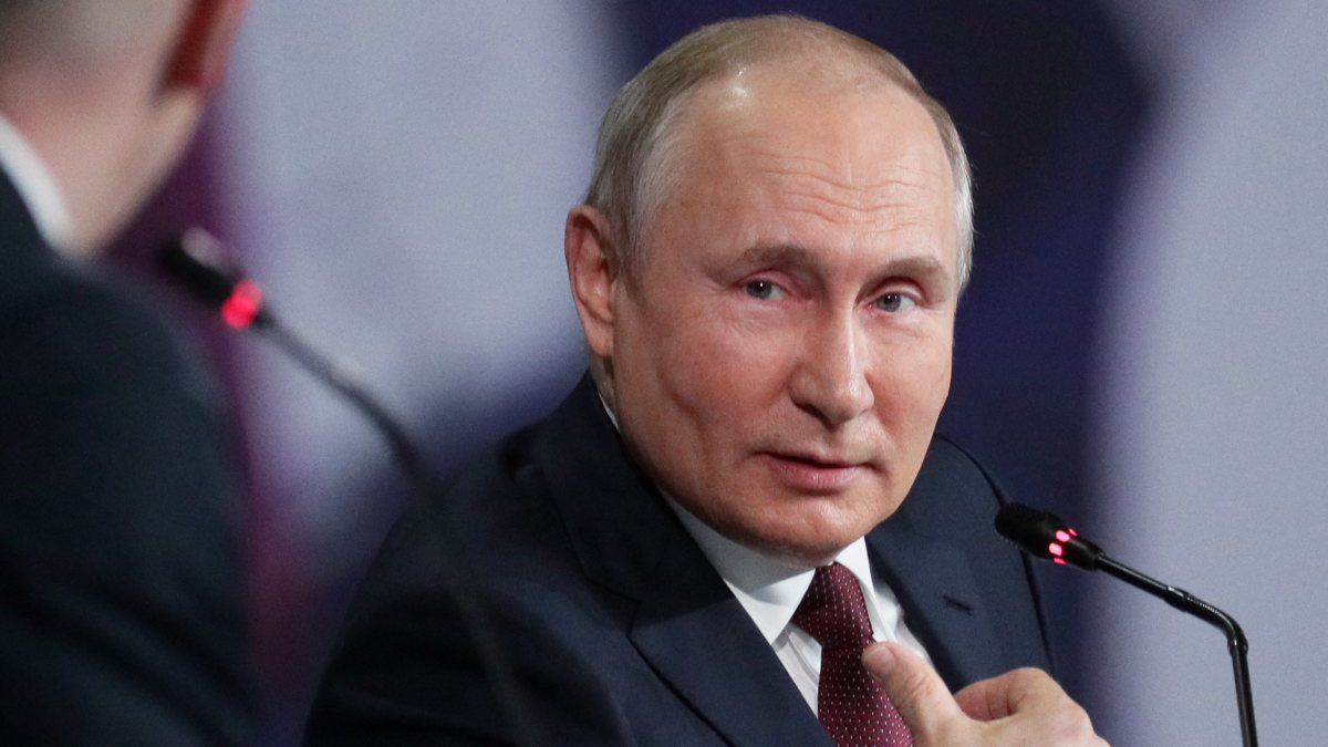 Vladimir Putin signed the decree against sanctions