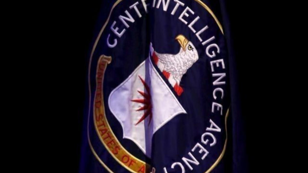 CIA call to Russians: Share state secrets with us