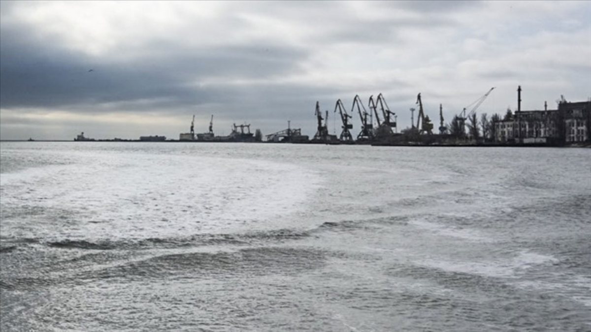 Ukraine: 70 ships blocked in our ports