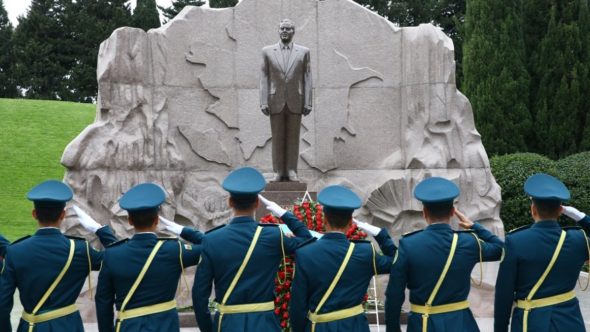 Heydar Aliyev commemorated on the 99th anniversary of his birth