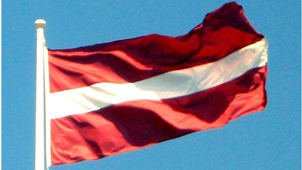 Letonya vatandaşlarının vizesiz kalış süreleri uzatıldı