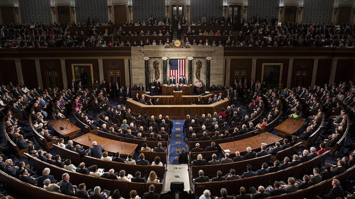 US Senate approves $40 billion in Ukraine aid