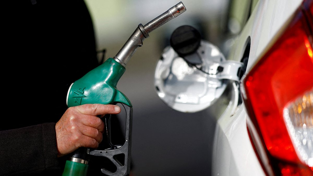 Step from the German Bundestag to make fuel cheaper