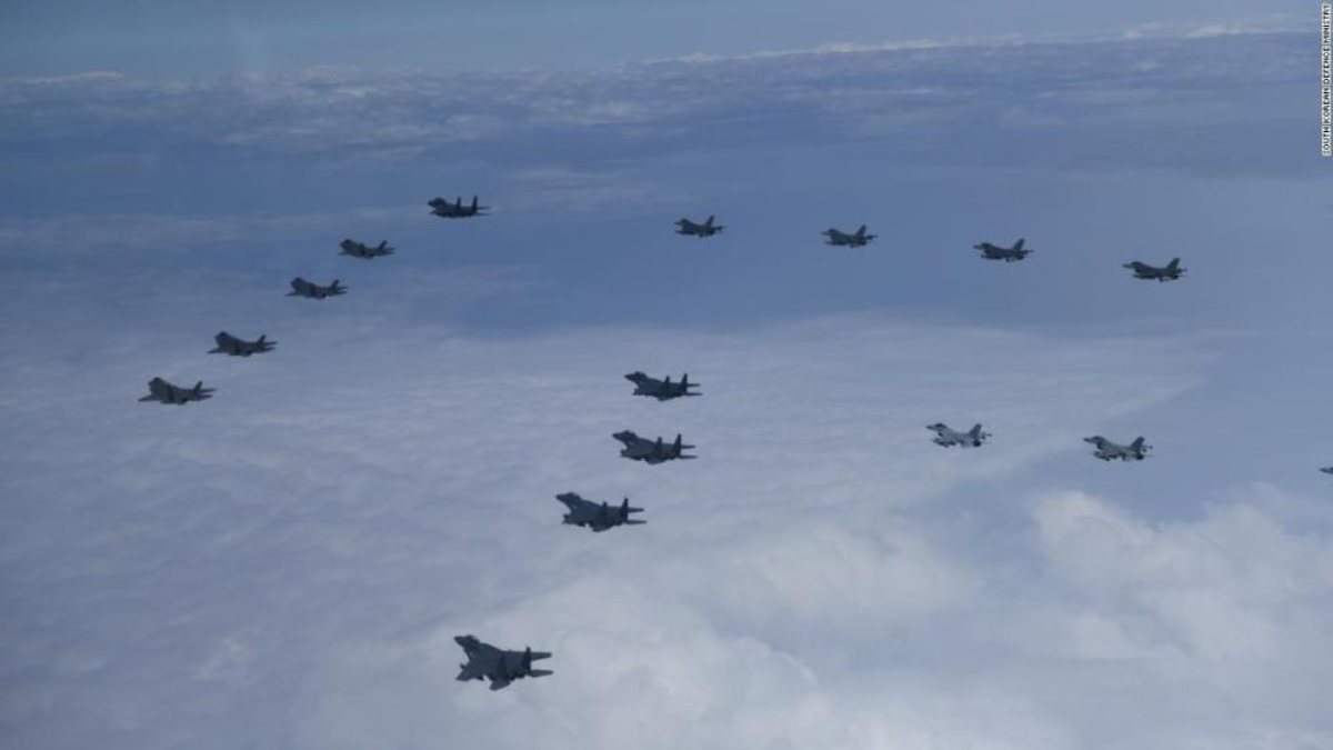 Show of strength from South Korean and US warplanes