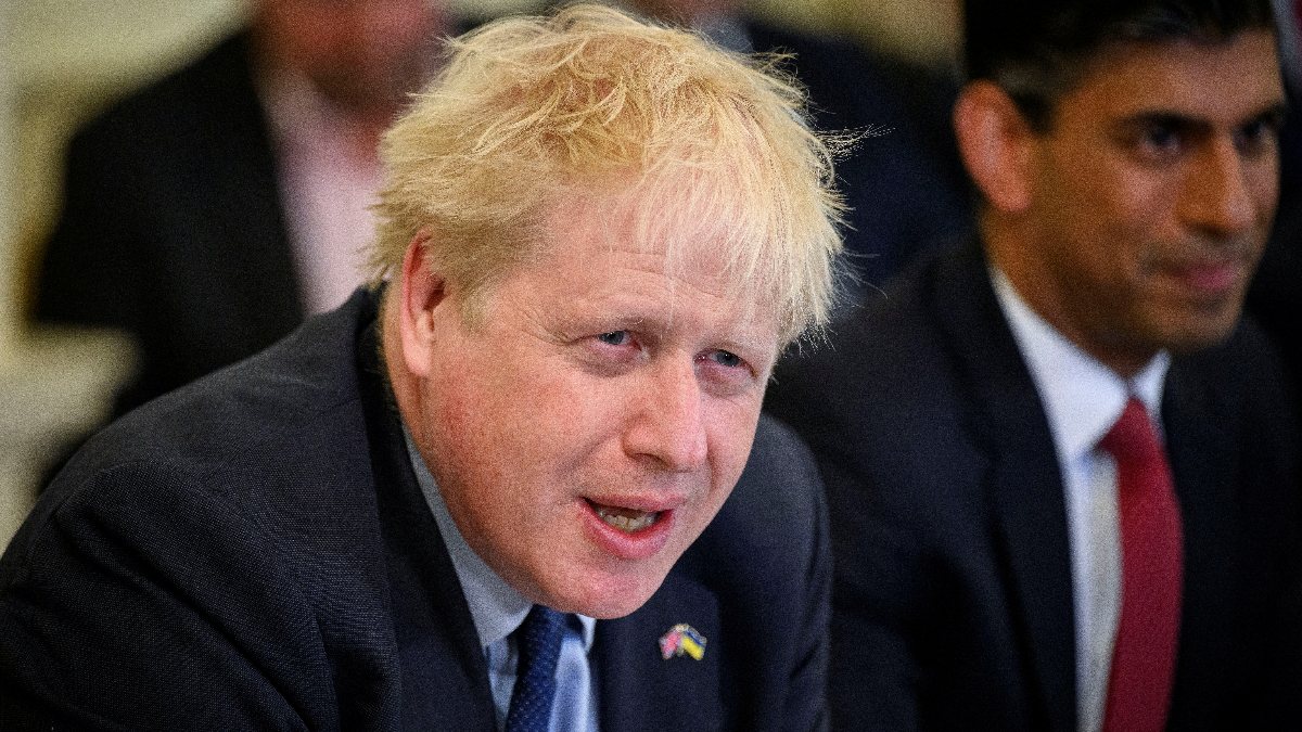 Boris Johnson: Ukraine should not be pressured for bad peace deal