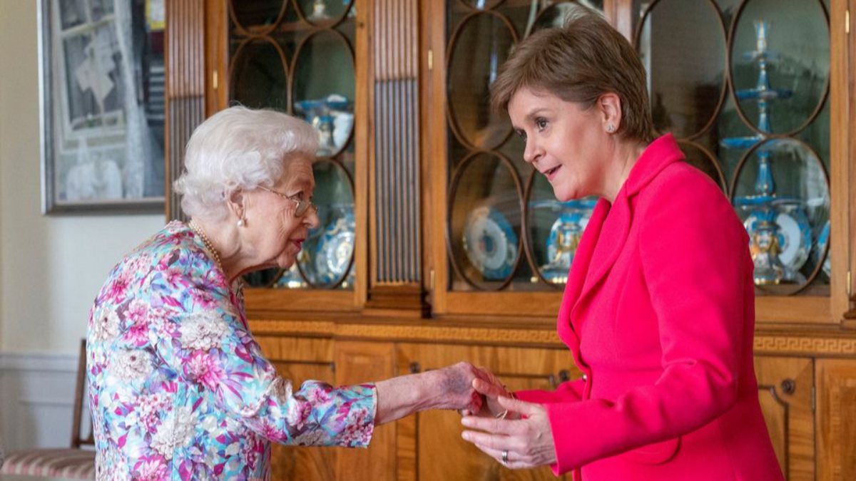 Queen Elizabeth meets with Nicola Sturgeon