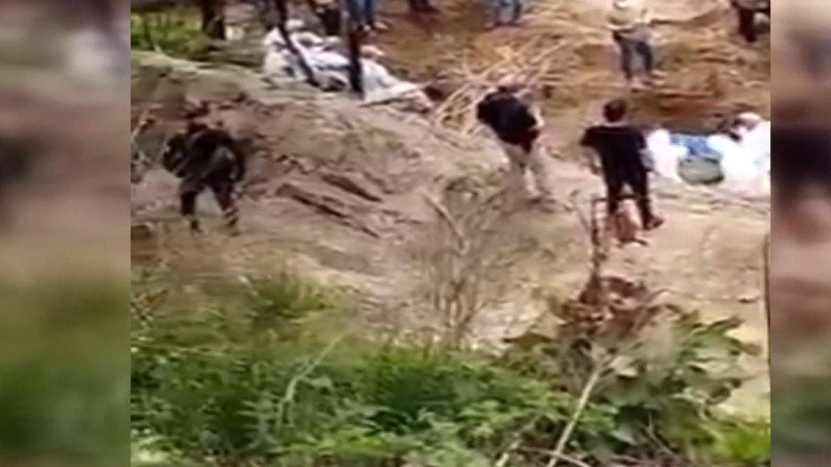 25 dead bodies found in mass grave in Mexico