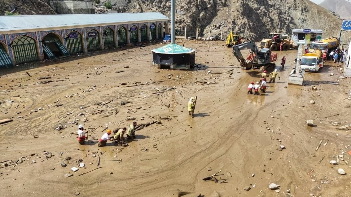 Death toll in flood disaster in Iran rises to 6