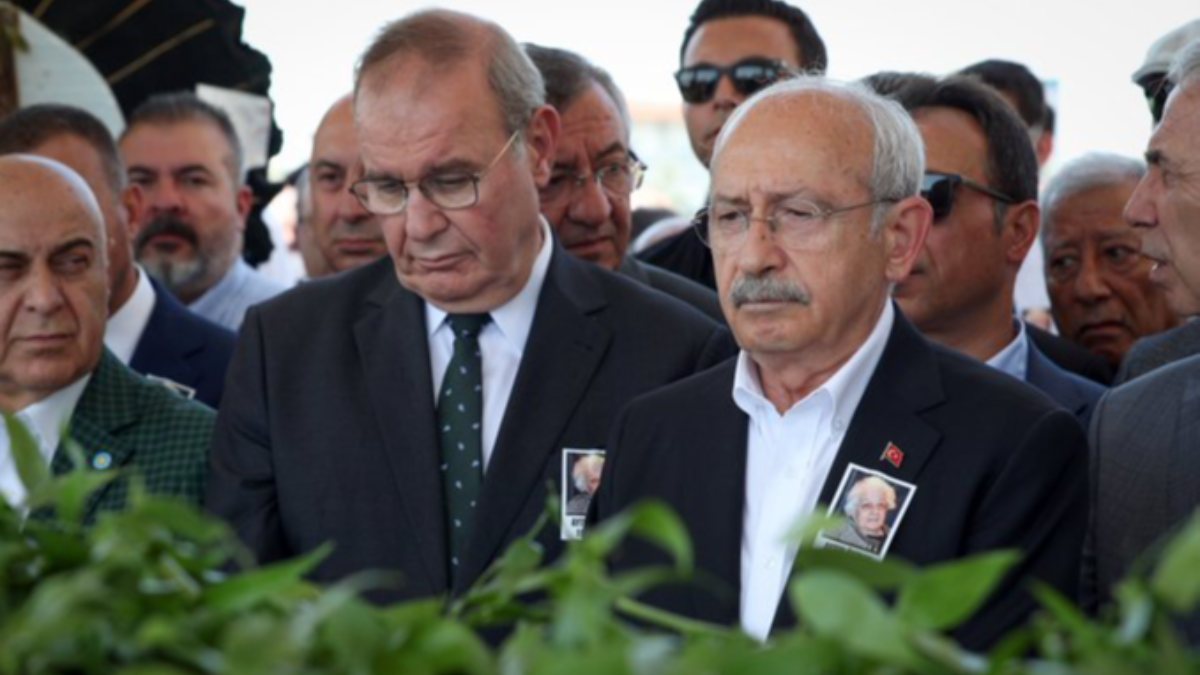 Kemal Kılıçdaroğlu, Faik Öztrak'ın annesinin cenaze törenine katıldı