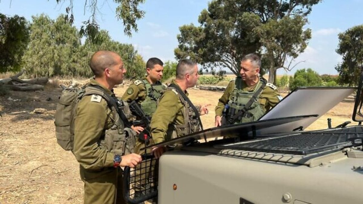 Israeli Chief of General Staff travels to Gaza border under blockade