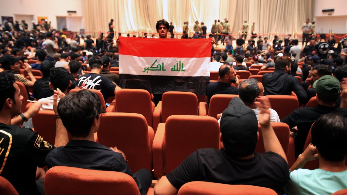Iraq’s Hashd al-Shaabi rejects Sadr’s call to dissolve parliament