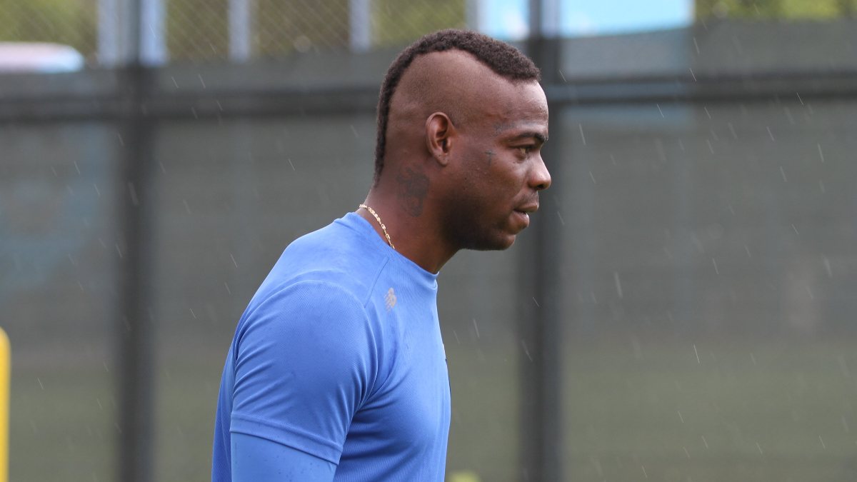 Mario Balotelli, Sion ile anlaşmak üzere