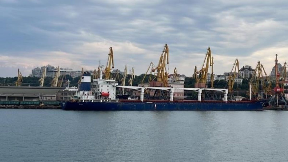 Lebanon refused to accept grain ship from Ukraine due to delay