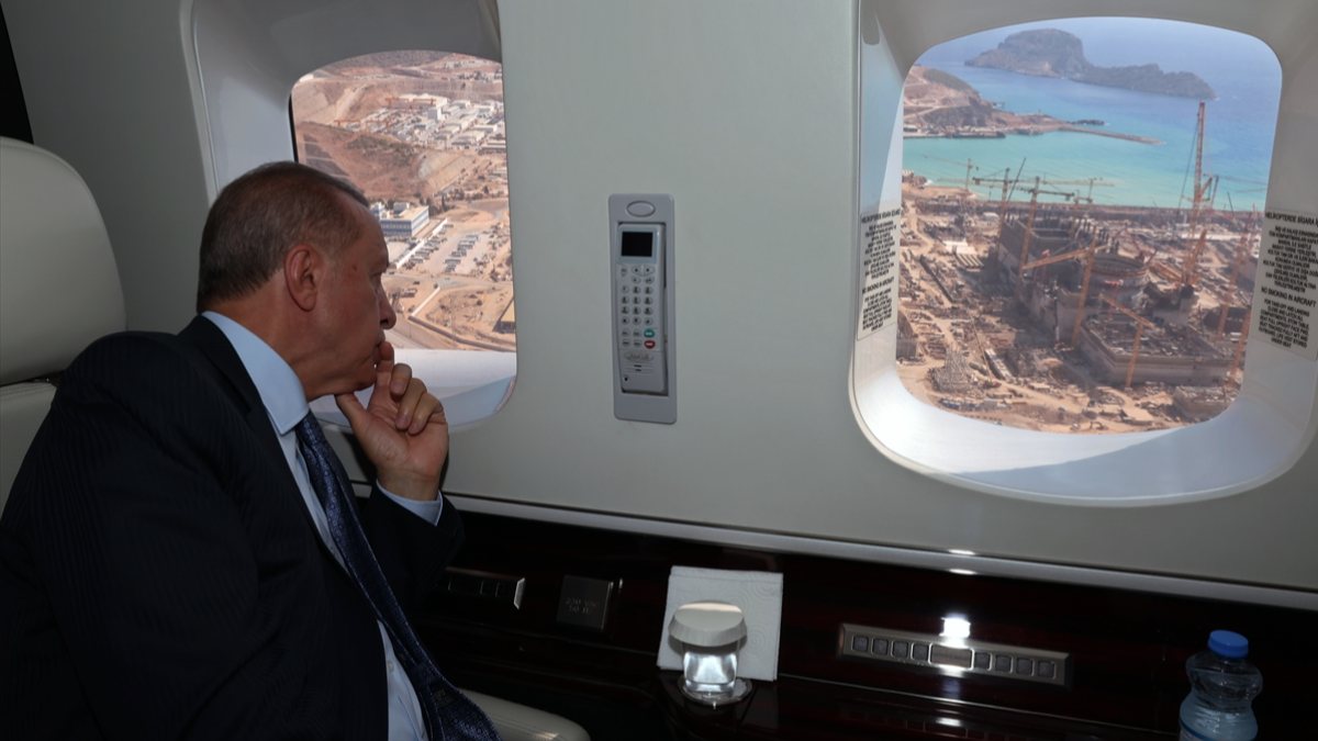 Cumhurbaşkanı Erdoğan,  Akkuyu'da incelemelerde bulundu