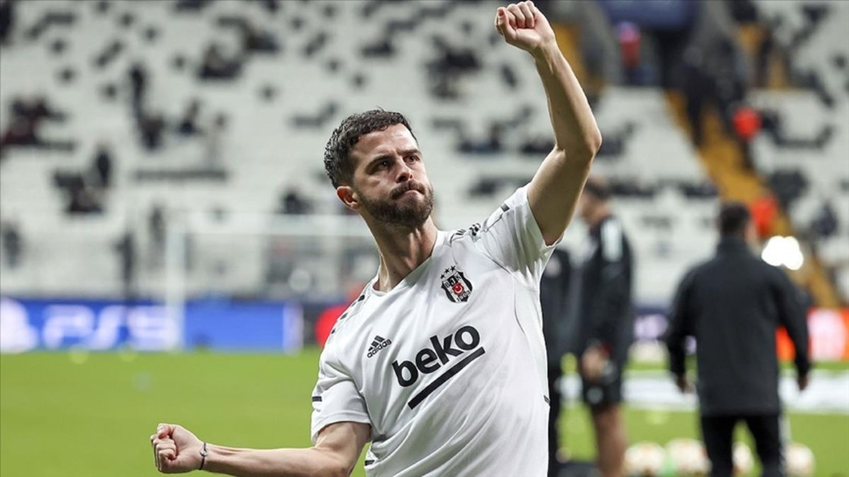 Miralem Pjanic, Beşiktaş taraftarını ikiye böldü