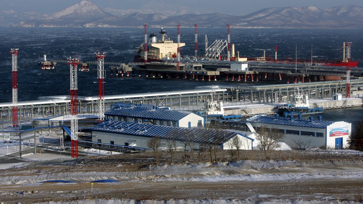 Shipment of Russian oil via Ukraine will resume today