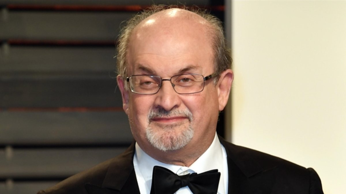 Salman Rushdie, who was attacked in the USA, underwent surgery
