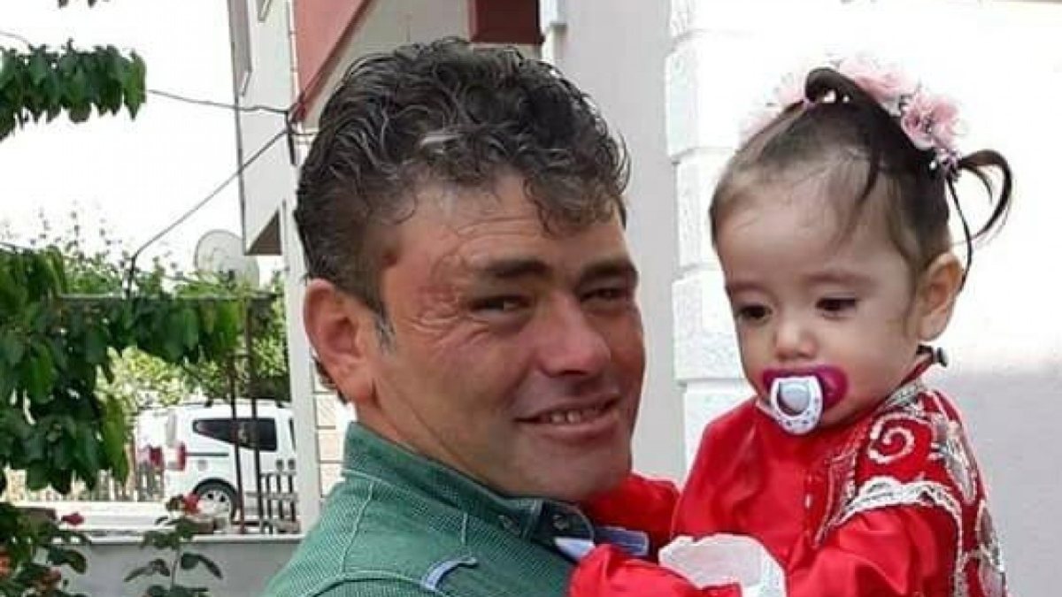 Çanakkale'de babasının terastan attığı çekyat, Rana'nın başına çarptı