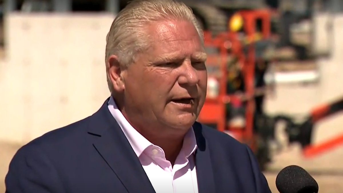 Ontario Prime Minister swallows a bee live in Canada