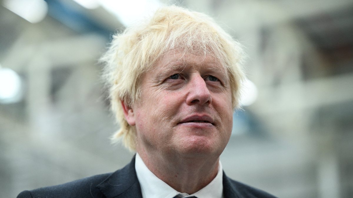 Boris Johnson considers offers to return to journalism