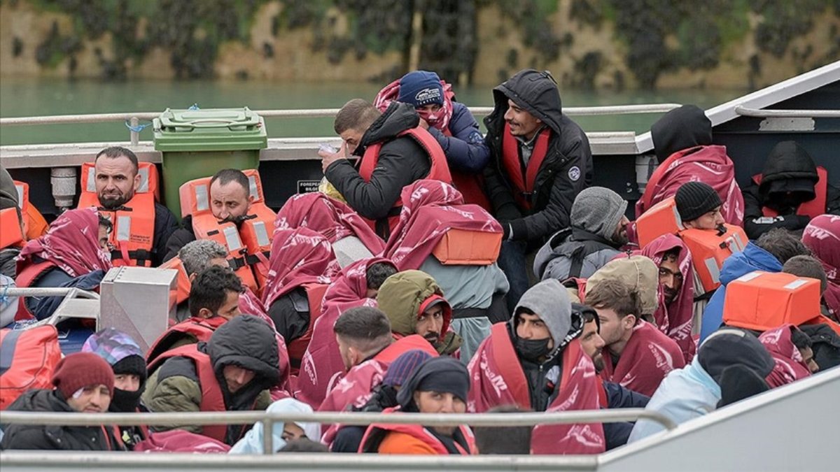 20,000 migrants crossed the English Channel in 2022