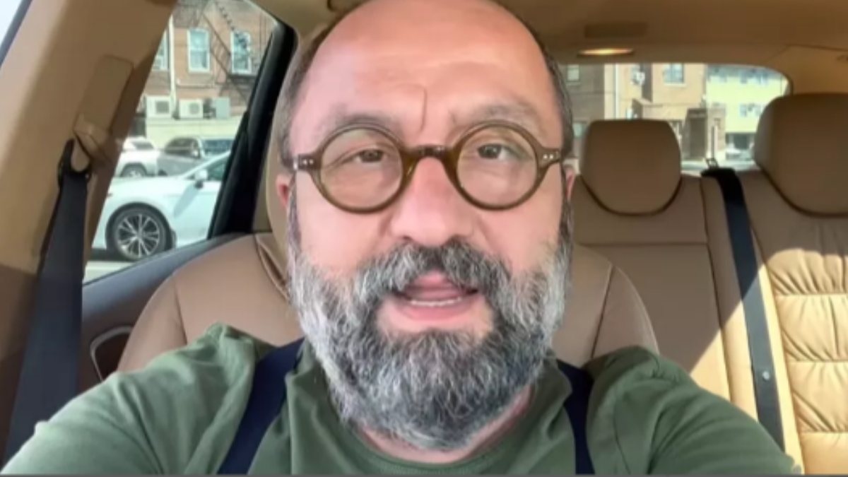 Erdem Baş, satın aldığı aracı tanıttı
