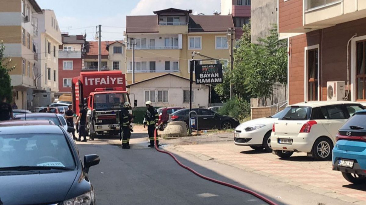 İzmit'teki hamamda fenalaşan 4 kişi hastaneye kaldırıldı