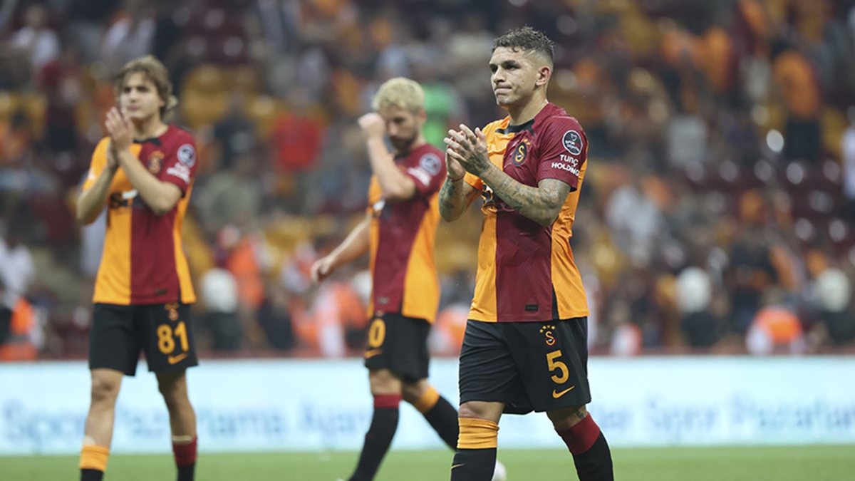 Ümraniyespor - Galatasaray maçının ilk 11’leri