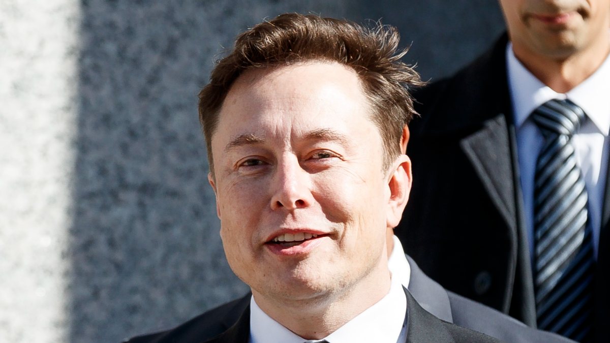 Elon Musk: Oil must continue to be used to sustain civilization