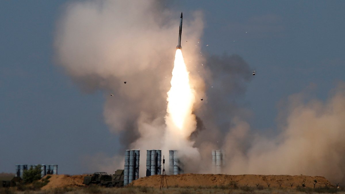 Russia deploys Syrian S-300s to Crimea