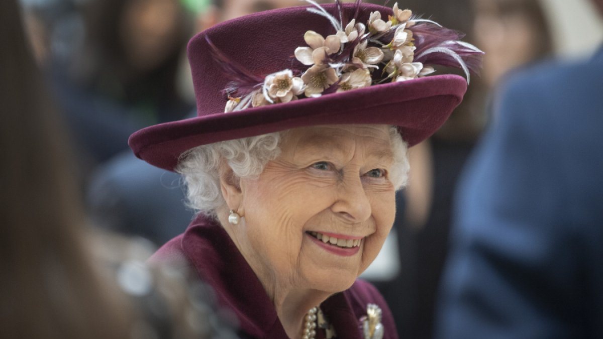Kraliçe Elizabeth'in cenazesinde devlet liderlerine özel uçak ve makam aracı yasağı