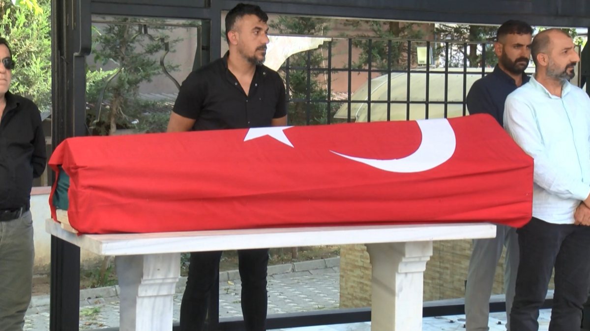 Saldırıya uğrayan MHP'li Erkan Hançer son yolculuğuna uğurlandı