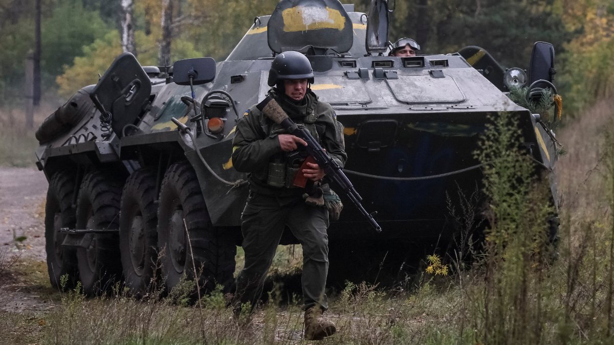 Ukrayna, bazı yerleşim yerlerini Rus güçlerinden kurtardı