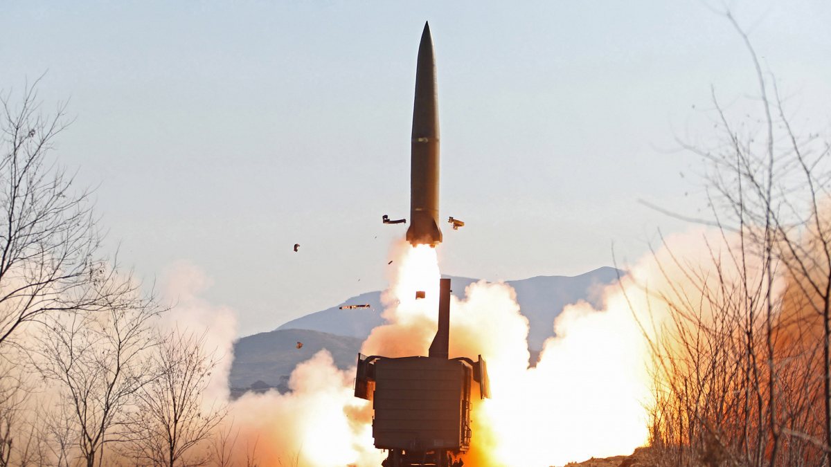 Kuzey Kore, 2 yeni balistik füze fırlattı