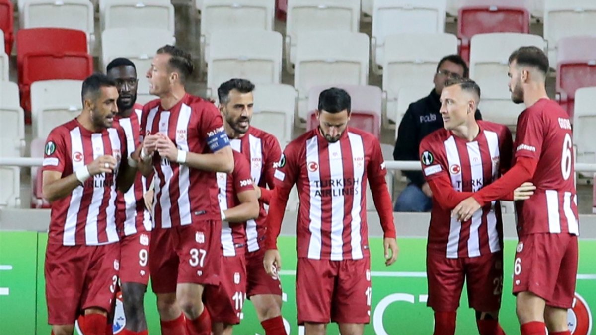 Sivasspor'dan tarihi gol