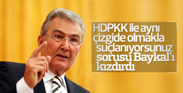 Deniz Baykal, TBMM'de gazetecilerin sorularını yanıtladı