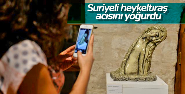 Suriye'de yaşadığı acıyı heykellere yansıttı