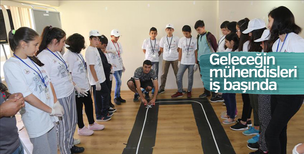 Geleceğin mühendisleri kampta buluştu