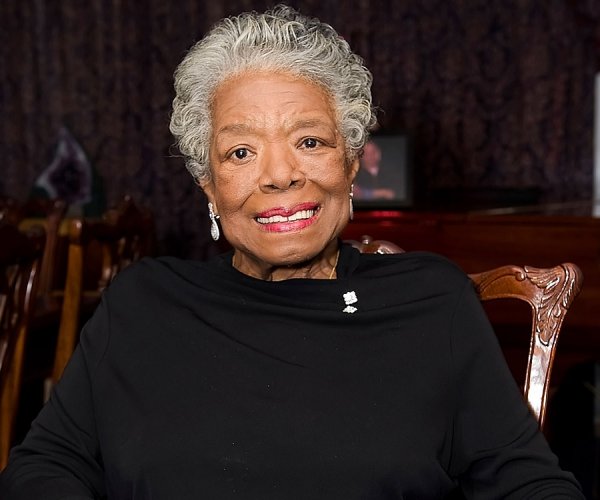 Hayata karşı dimdik bir kadın:  Maya Angelou