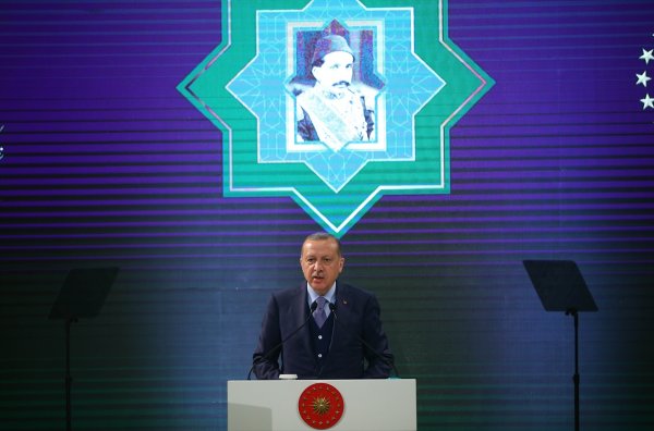 Erdoğan: Osmanlı ve Cumhuriyeti zıt görmemeliyiz