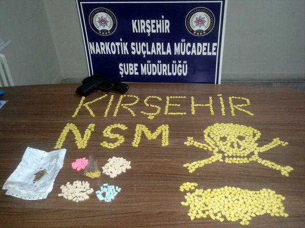 Kırşehir'de uyuşturucu operasyonu: 3 tutuklama