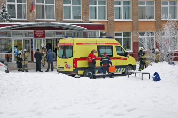 Rusya'da okulda öğrenciler birbirini bıçakladı: 15 yaralı