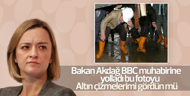 Recep Akdağ BBC muhabirine sarı çizmeleriyle cevap verdi