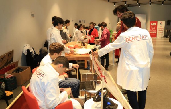 İBB'nin teknoloji eğitimleri meyvelerini veriyor