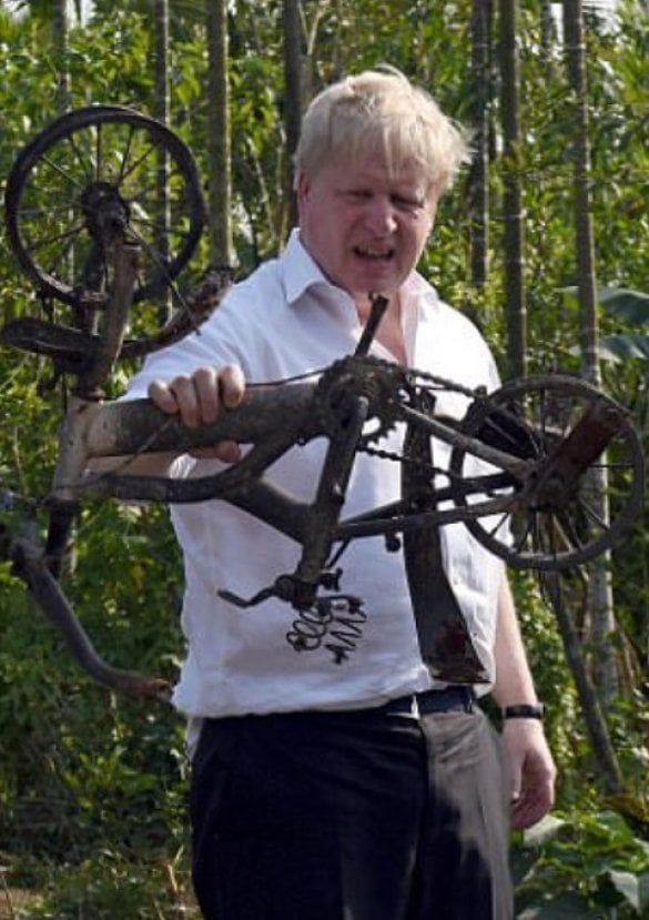 Boris Johnson Arakanlılarla