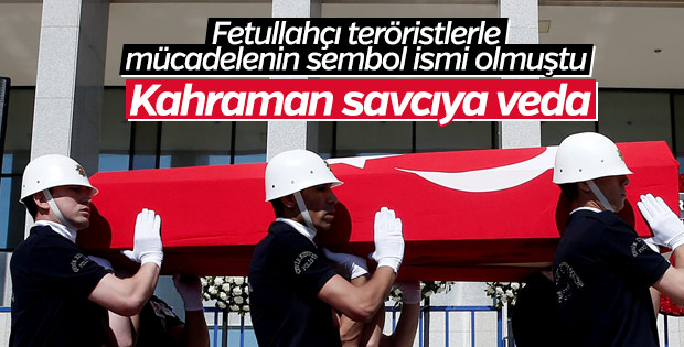 Başsavcı Mustafa Alper ve makam şoförü için veda töreni