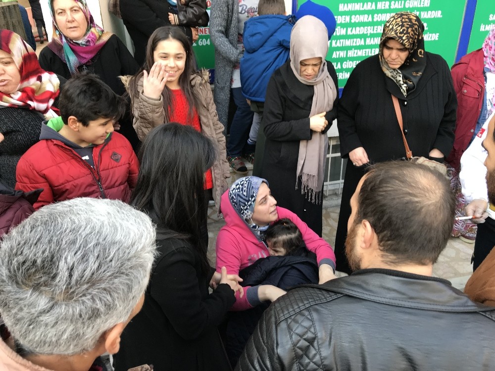 Bursa’da 10 kişi yangında zehirlendi