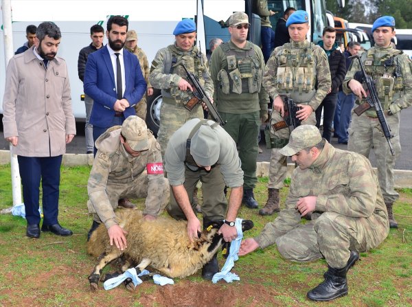 PÖH ve JÖH'ler dualarla Afrin'e uğurlandı 